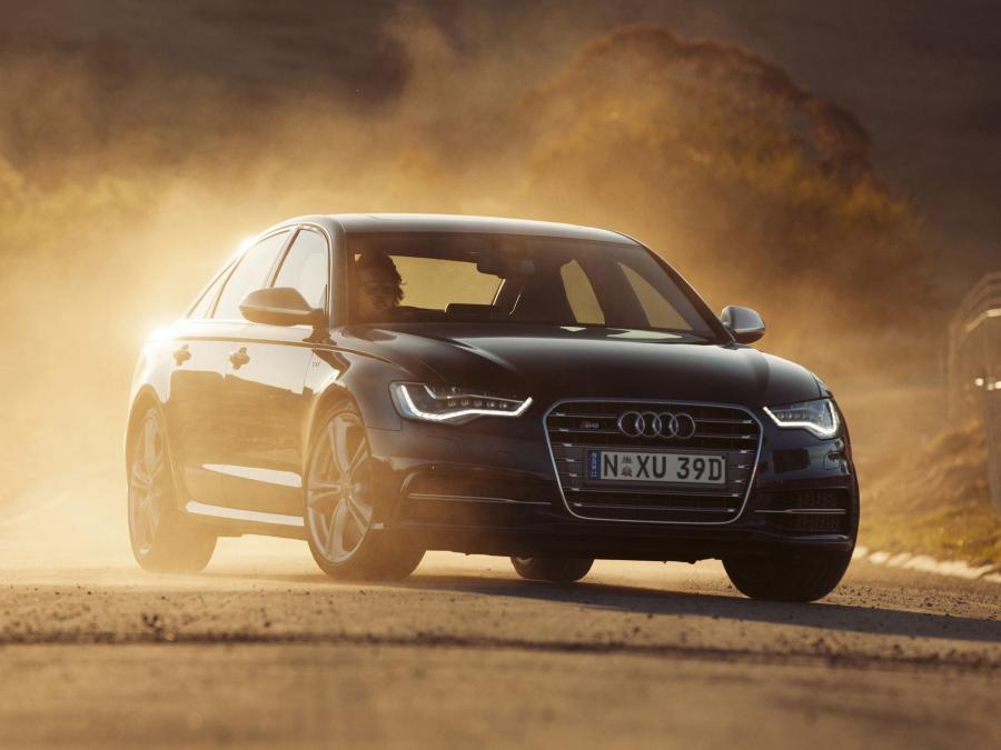  Audi S6 Sedan (4G, C7) 2012 года  (AU) (фото 2 из 9)